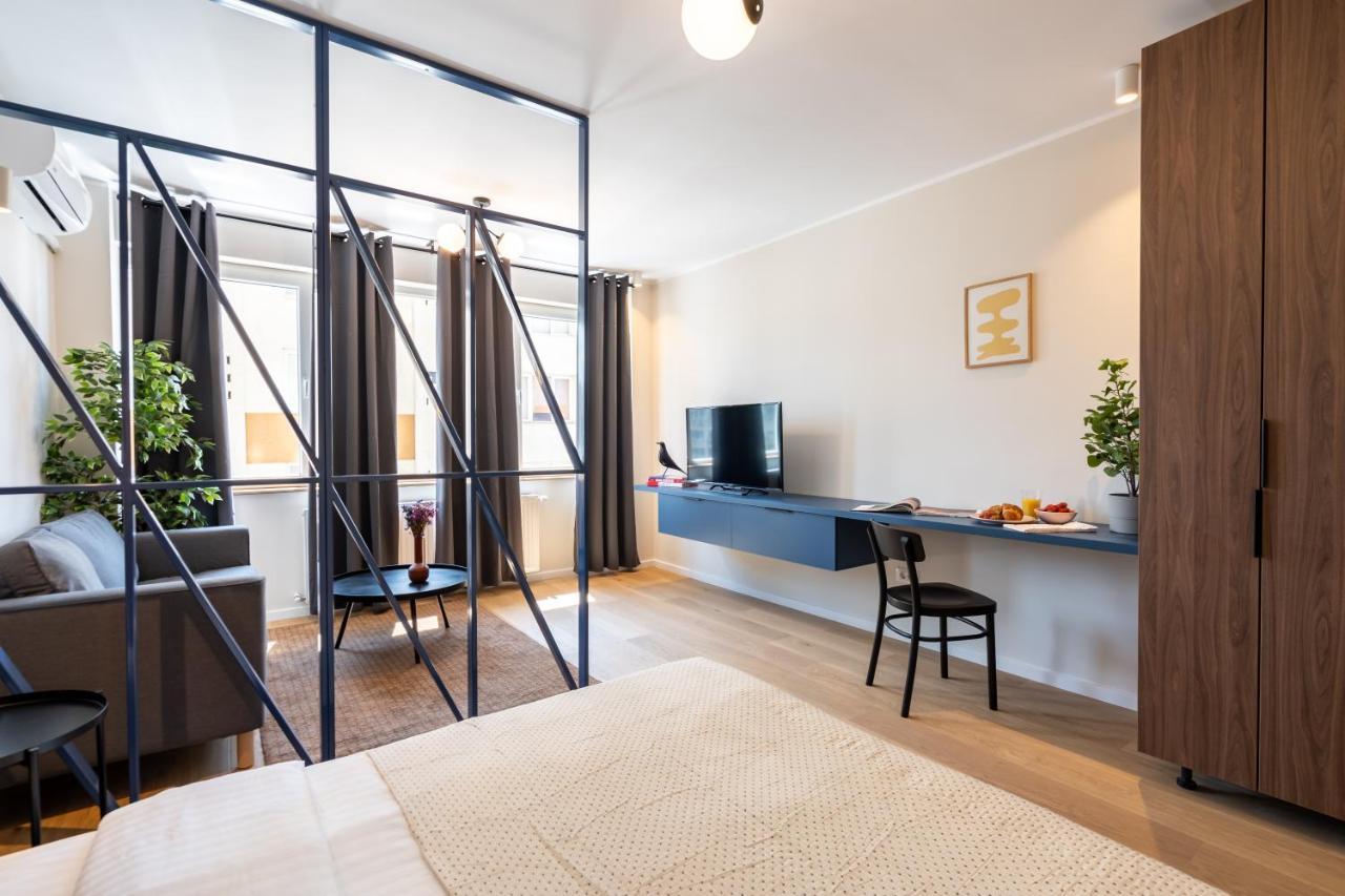 Elegant Studio In The Heart Of The Town Bukarest Eksteriør billede