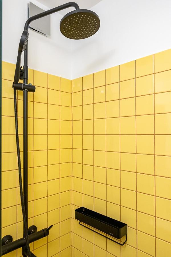 Elegant Studio In The Heart Of The Town Bukarest Eksteriør billede